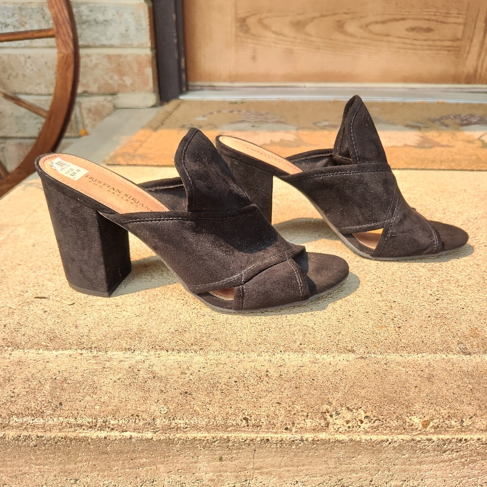 Black Velvet Textured High Heeled Dress Shoes By Christian Siriano Size 10